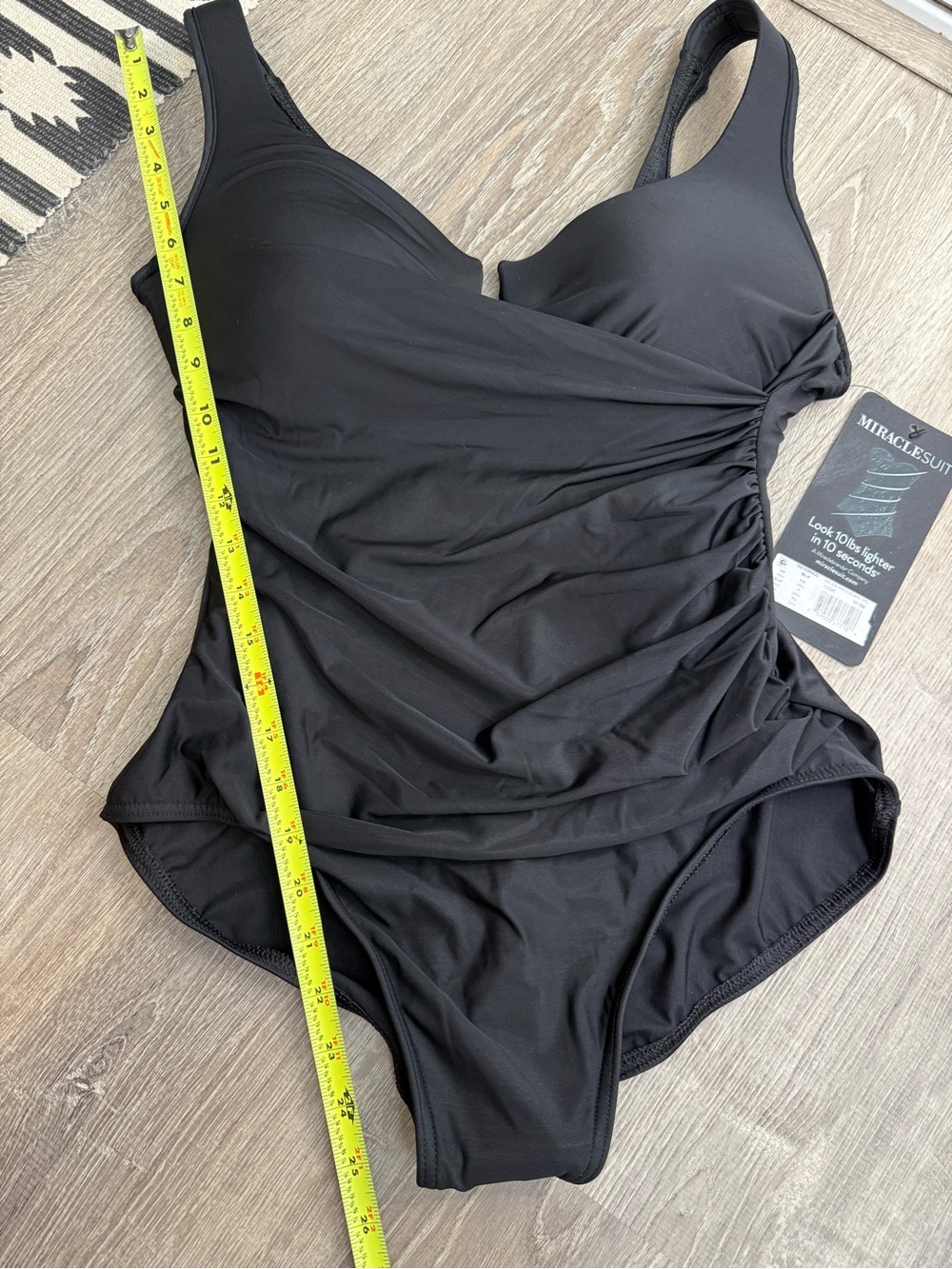 NWT Miraclesuit Must Haves Escape One Piece Swimsuit (size 16) - Picture 7 of 11